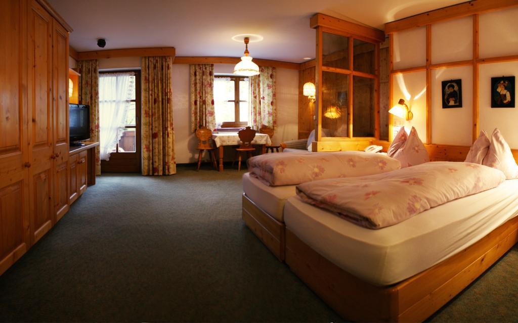 Hotel-Gasthof "Zur Muehle" Kaprun Ruang foto