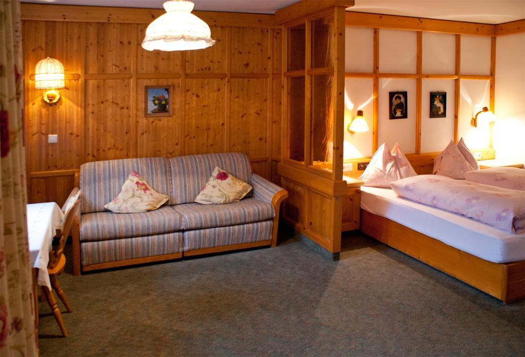 Hotel-Gasthof "Zur Muehle" Kaprun Ruang foto